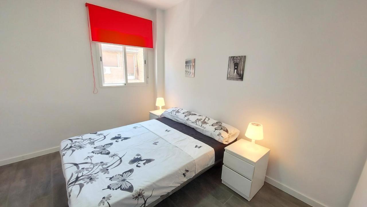 Madrid Luna House Apartment ภายนอก รูปภาพ